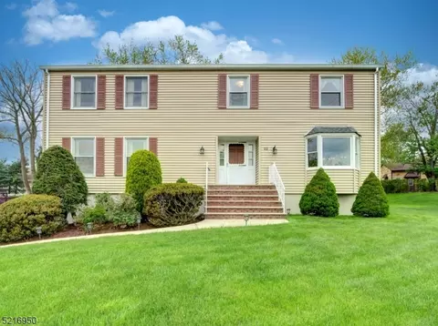 22 Nancy Pl, Berkeley Heights, NJ 07922