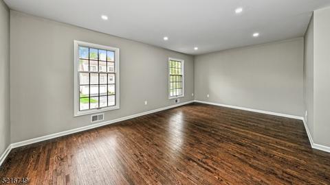 23 Dowitcher Ct, Wayne, NJ 07470 photo 12