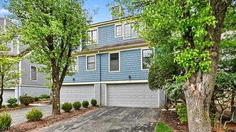 23 Dowitcher Ct, Wayne, NJ 07470 photo 2