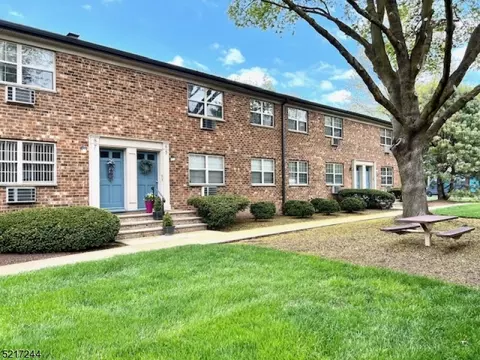 19 Savage Rd #7, Denville, NJ 07834