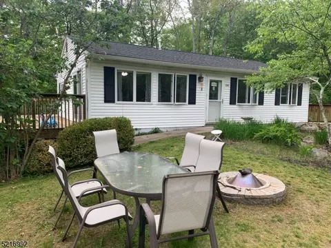 335 Lakeside Ave, Andover, NJ 07821