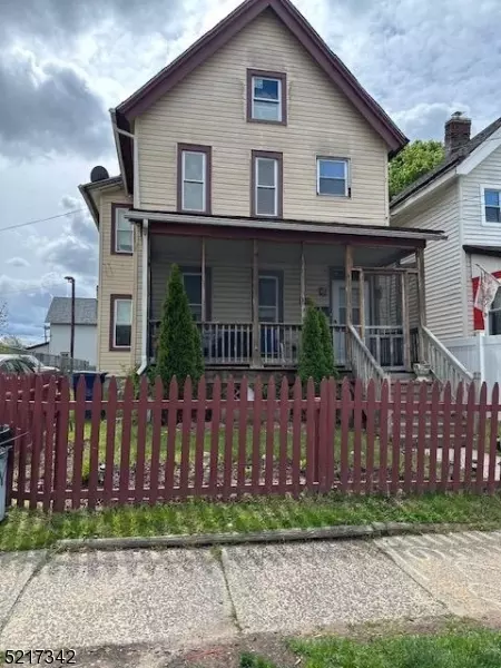 903 W 3rd St, Plainfield, NJ 07063