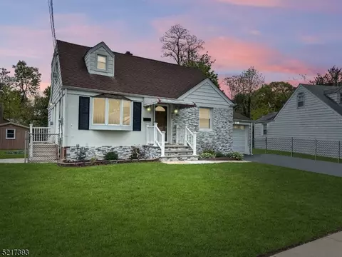 405 Brookside Dr, Roselle, NJ 07203