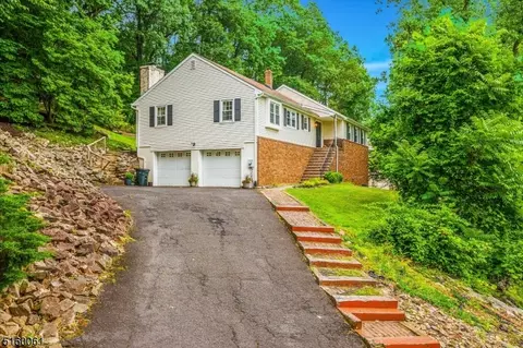 112 Sun Valley Way, Morris Plains, NJ 07950