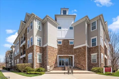 6311 Minuteman Ln, Somerset, NJ 08873