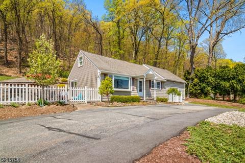 283 Franklin Rd, Denville, NJ 07834