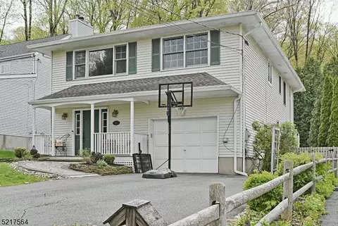 311 Beach St, Rockaway, NJ 07866
