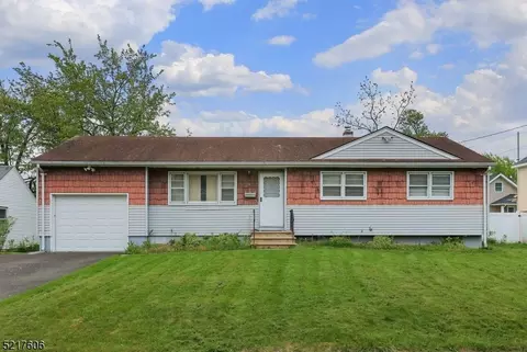 9 Ruth Pl, Piscataway, NJ 08854