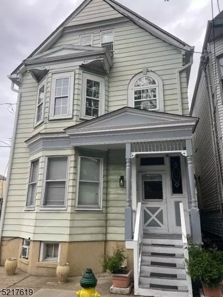 25 Read St, Newark, NJ 07105