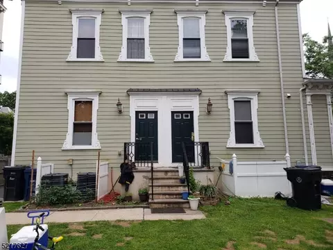 211 E 7th St #B, Plainfield, NJ 07060