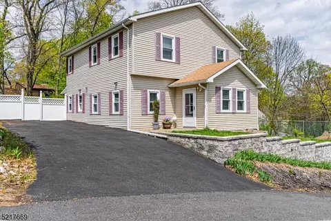 23 Iowa Ave, Jefferson, NJ 07849