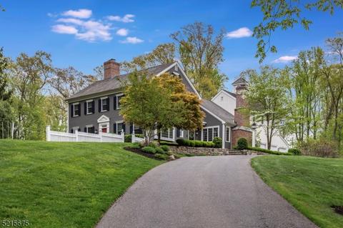 7 Red Oak Row, Chester Twp, NJ 07930