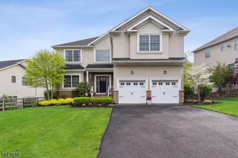 45 Haggerty Dr, West Orange, NJ 07052