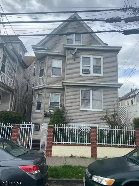 256 E 21st St #2, Paterson, NJ 07513
