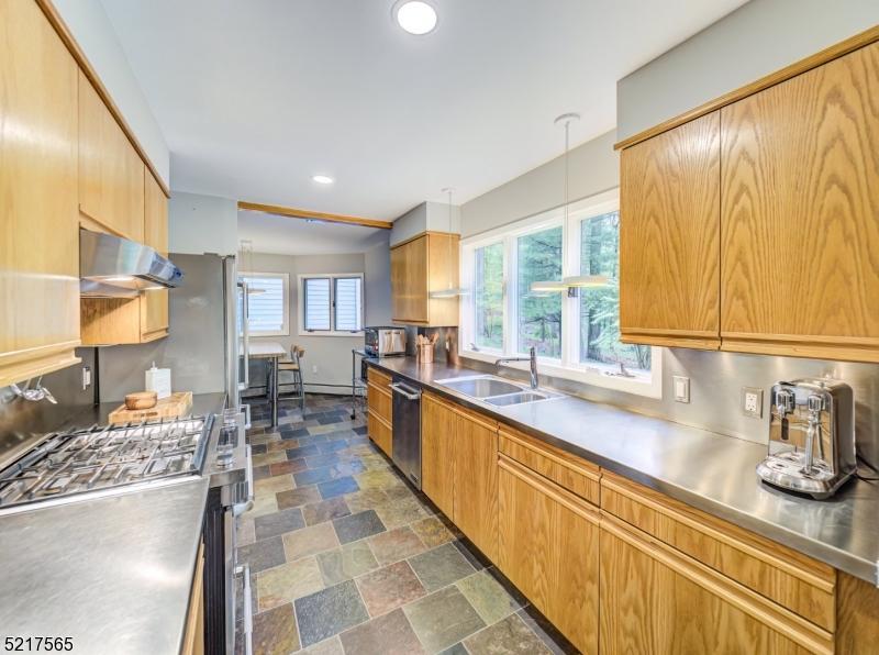  58 Mountain Rd, Hopewell, NJ 08525 photo 17