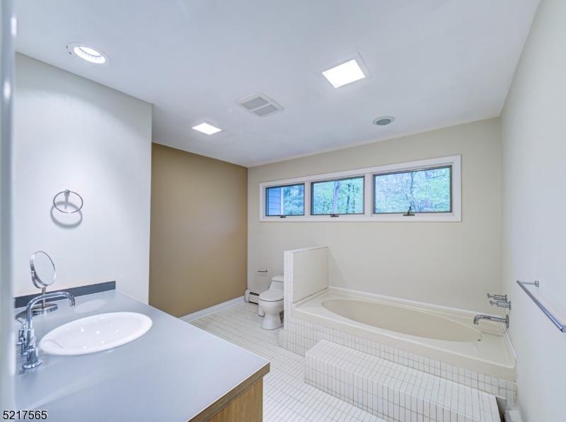  58 Mountain Rd, Hopewell, NJ 08525 photo 38