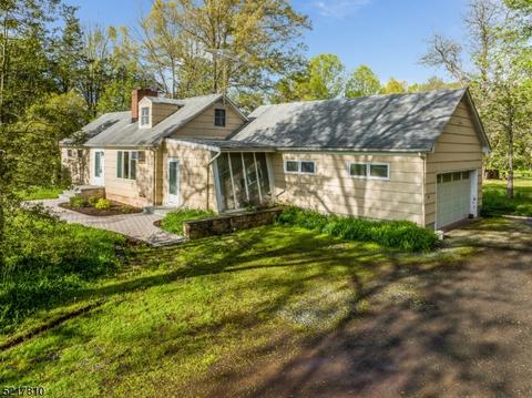 69 Mill Rd, Whitehouse Station, NJ 08889