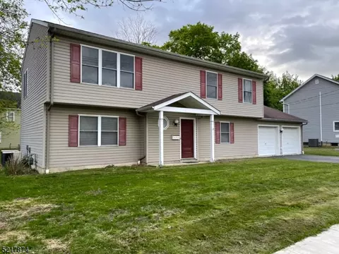 12 Riverdale Pkwy, Riverdale, NJ 07457