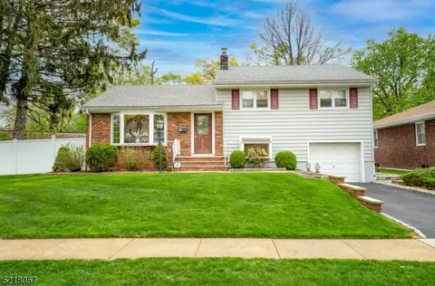 44 E Colfax Ave, Roselle Park, NJ 07204