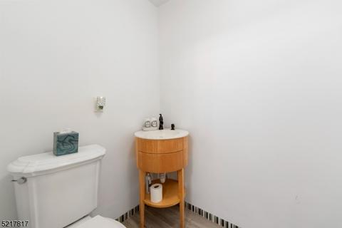 105 Mandon Dr, Wayne, NJ 07470 photo 34
