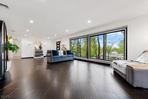 105 Mandon Dr, Wayne, NJ 07470 photo 8