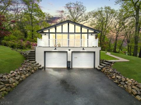 105 Mandon Dr, Wayne, NJ 07470 photo 3