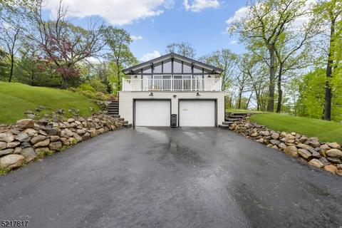 105 Mandon Dr, Wayne, NJ 07470 photo 4