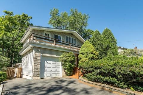 5 Overhill Rd, Verona, NJ 07044