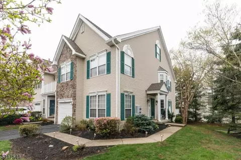 34 Mayflower Dr, Bernards, NJ 07920