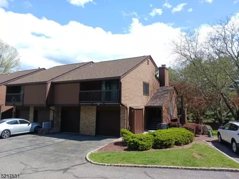 7 Meadowview Dr #7, Annandale, NJ 08801