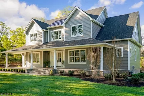 34 Notch Park Rd, Little Falls, NJ 07424