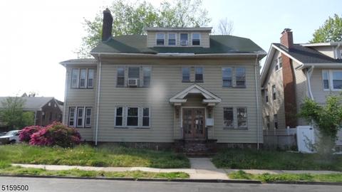 305 N Maple Ave, East Orange, NJ 07017