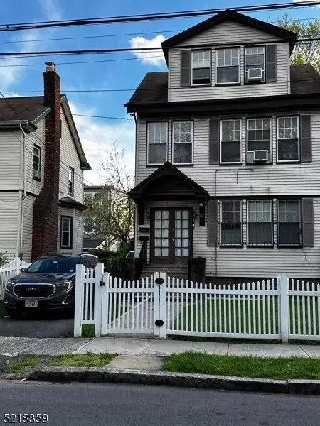 264 Weequahic Ave, Newark, NJ 07112