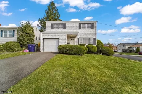 670 Hunter Ave, Perth Amboy, NJ 08861