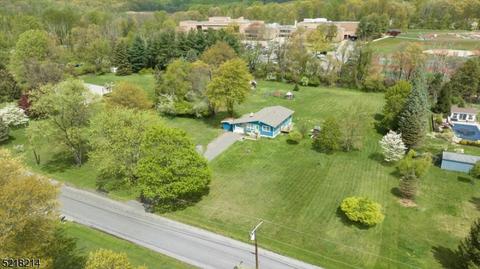 106 Voorhees Rd, Glen Gardner, NJ 08826