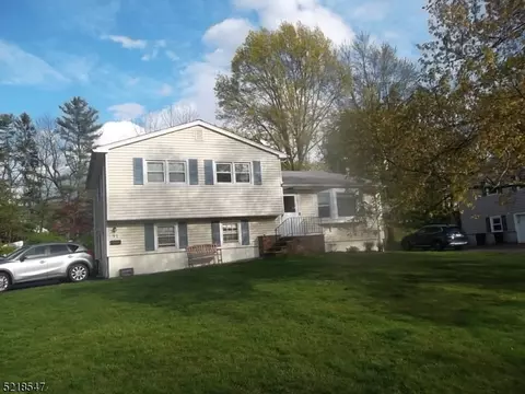 91 Evergreen Ave, New Providence, NJ 07974