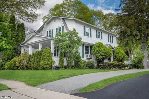 119 Main St, Stanhope, NJ 07874