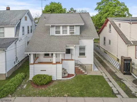 116 Boyle Ave, Totowa, NJ 07512