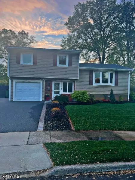 19 Monaghan Rd, Edison, NJ 08817 photo 1