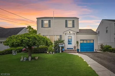 1733 Valley Rd, Linden, NJ 07036