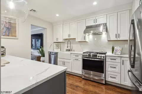 2 Spruce Run, Ramsey, NJ 07446