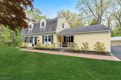 632 E Hill Rd, Glen Gardner, NJ 08826
