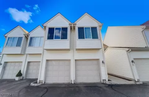 7 Franklin Ct, Montville, NJ 07045
