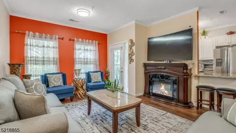 1209 Brittany Dr #1209, Wayne, NJ 07470