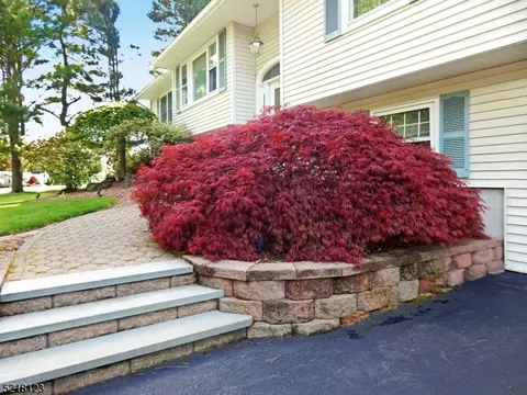 805 E Prospect St, Hackettstown, NJ 07840 photo 3