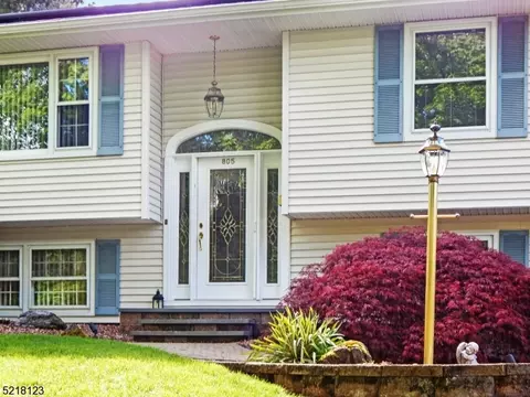 805 E Prospect St, Hackettstown, NJ 07840 photo 2