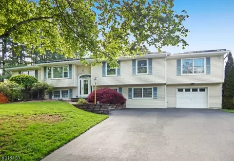 805 E Prospect St, Hackettstown, NJ 07840