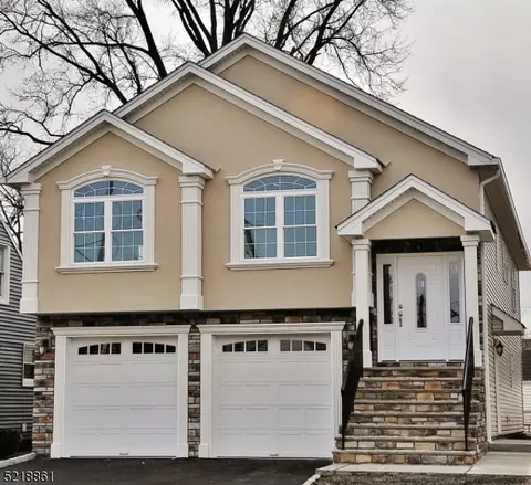 847 Lindegar St, Linden, NJ 07036