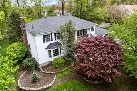 27 Prince Henry Dr, Randolph, NJ 07869