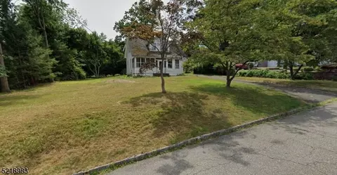 31 Farview Ave, Hanover Twp., NJ 07927